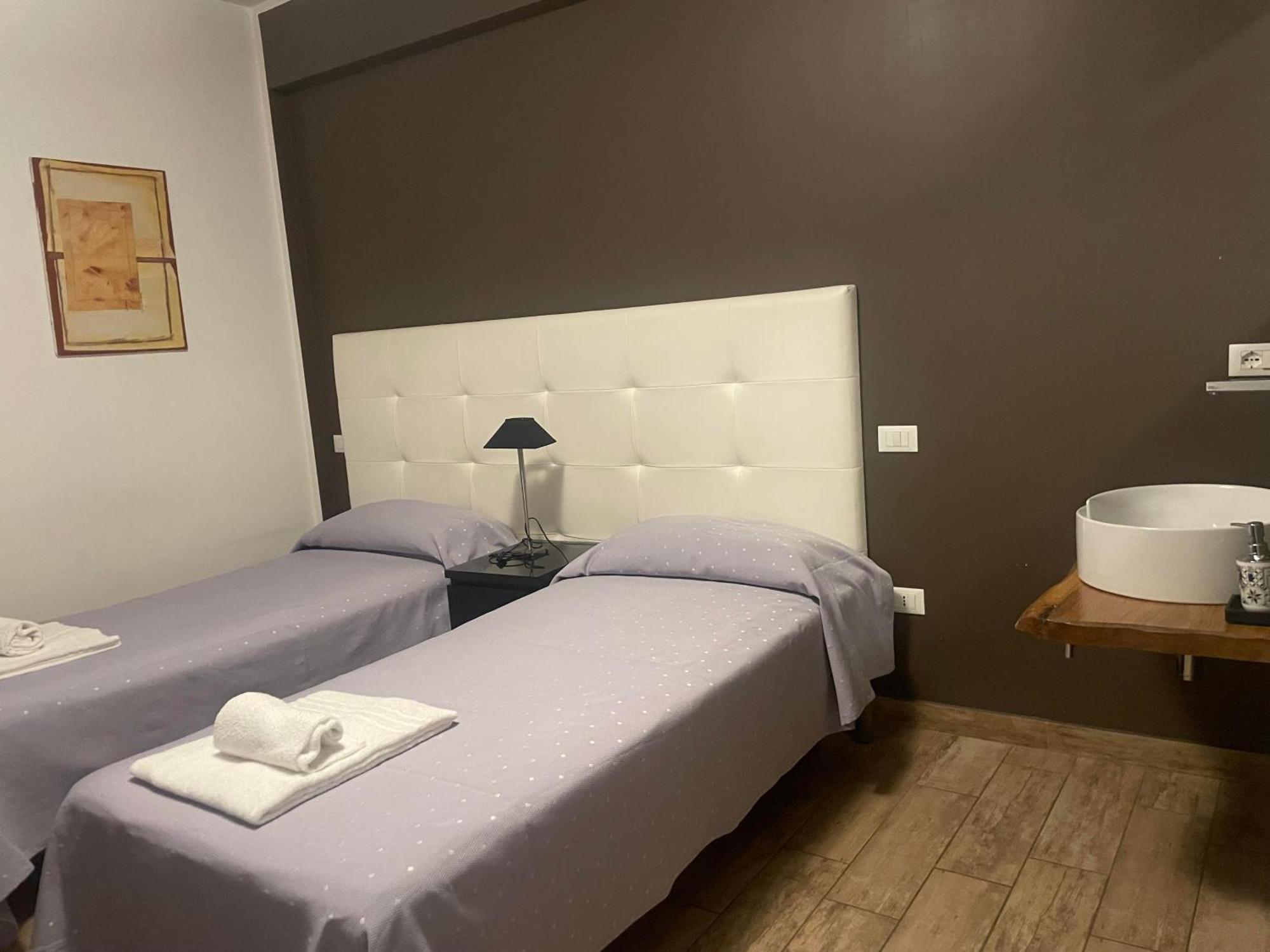 Itaka Bed and Breakfast LʼAquila Buitenkant foto